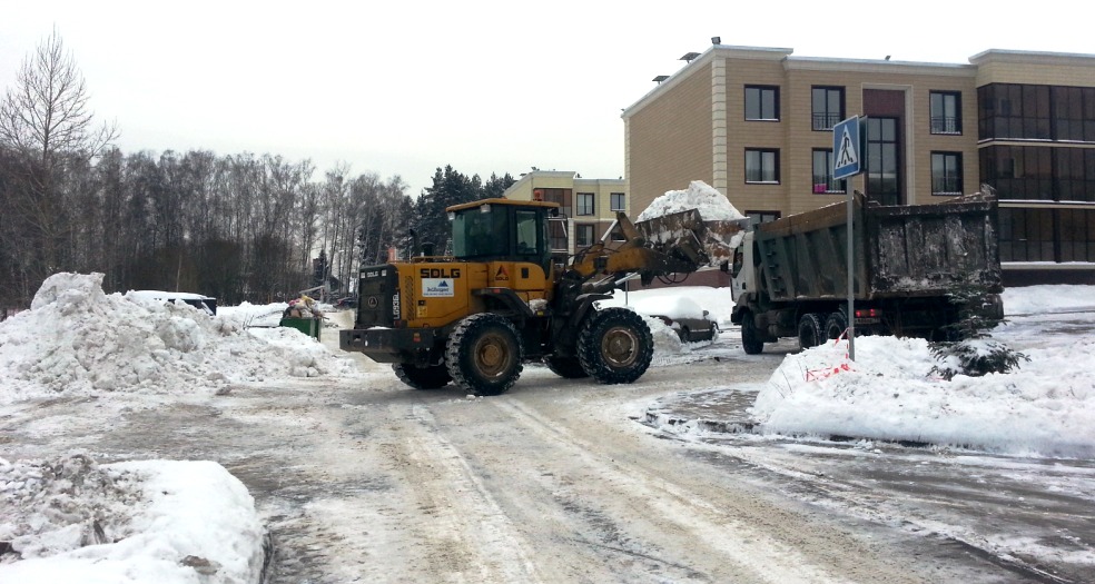 Московские коммунальщики работают в усиленном режиме в ожидании обильного снегопада Ватутинки