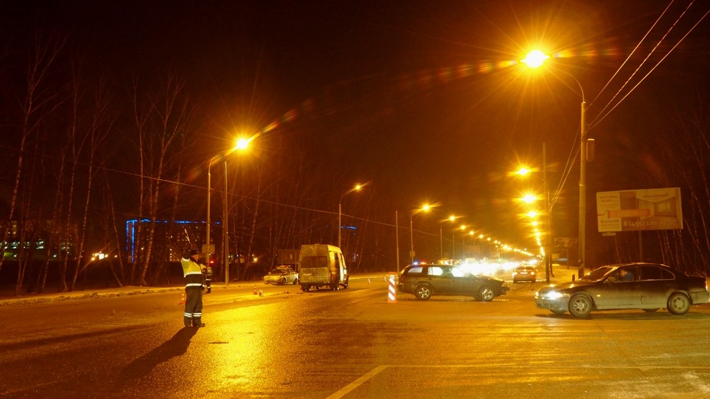 Пострадала маршрутка в результате столкновения трёх автомобилей на нерегулируемом перекрёстке в Новых Ватутинках